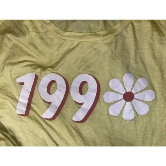 Francesca's | NWT 1990's Daisy Tee - Picture 6 of 13